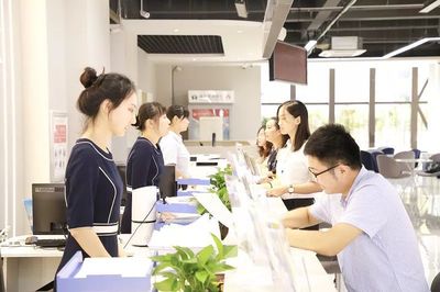 當(dāng)好企業(yè)的“店小二”——南昌高新區(qū)企業(yè)服務(wù)大廳正式啟動(dòng)運(yùn)營(yíng)